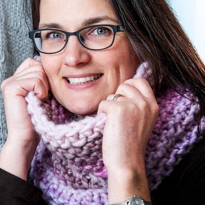 Knitted Cowl Yarn Pattern Kit