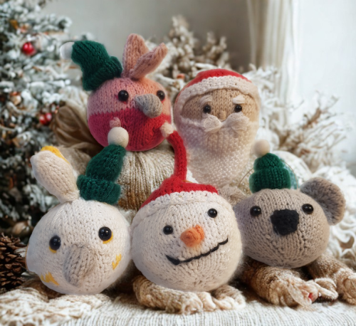 Aussie Christmas Baubles Knitting Pattern