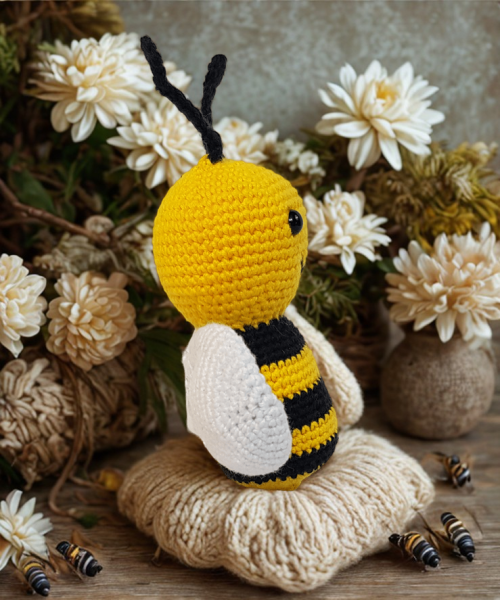 Happy Bee Crochet Kit - Image 4
