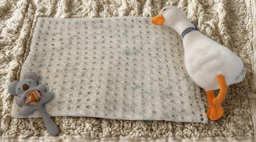 Beginner Knit Baby Blanket DIY Gift Kit - Image 10