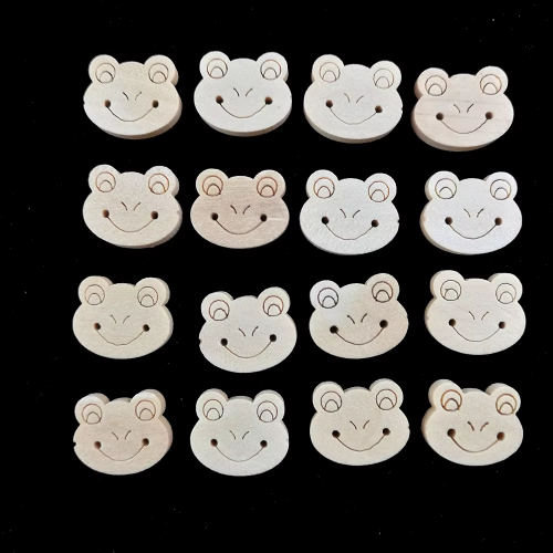 5 x Wood Frog Face Buttons - Image 3