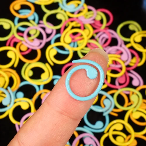 Universal Metal Spiral Stitch Markers - Image 2
