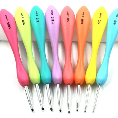 8pcs Crochet Hook 2.5mm to 6mm