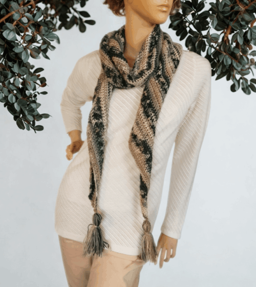 Beginner Crochet Roll Scarf Pattern - Image 3