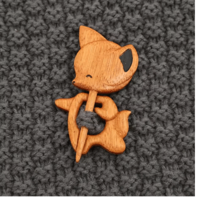 Wood Scarf Brooch Cute Cat