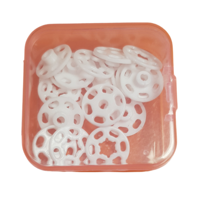 Snap Fasteners Sew-On 18mm in storage case