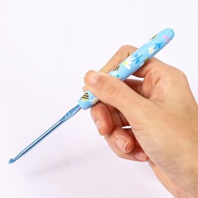 Soft Grip Bee Crochet Hooks