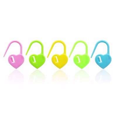 Heart Shaped Lockable Plastic Stitch Markers